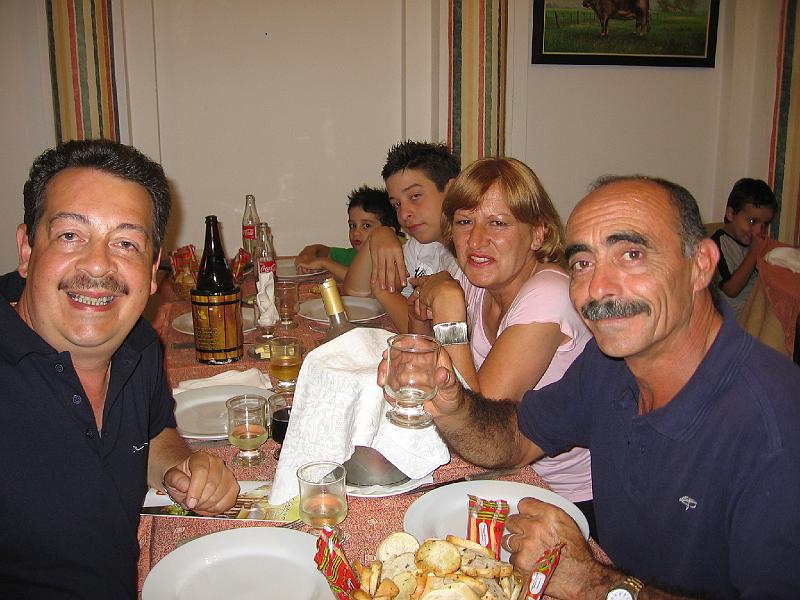 Lalo-Jose-family.jpg